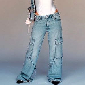 Zara cargo jeans light wash